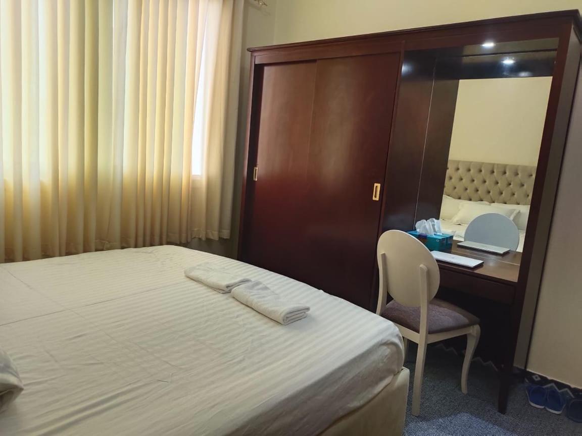 Arnim Suite - 3 Bedrooms Apartment الشارقة المظهر الخارجي الصورة