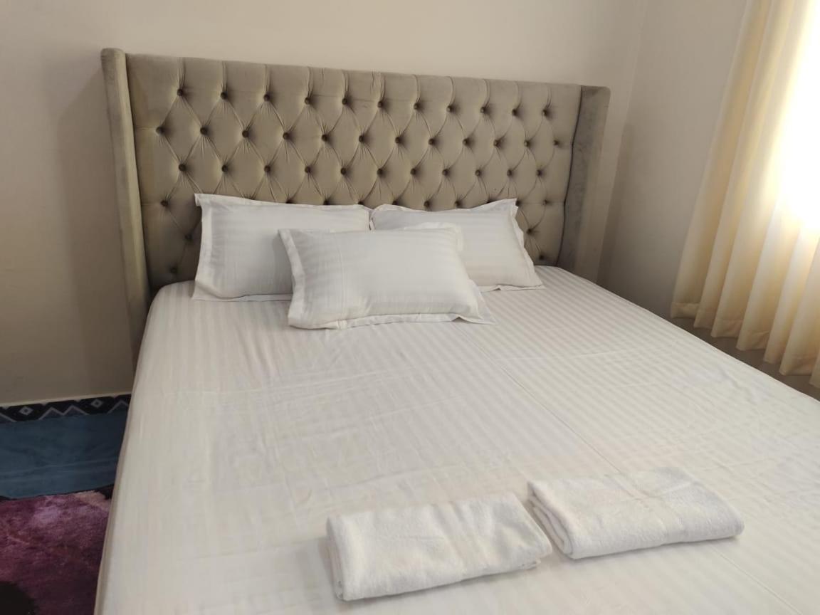 Arnim Suite - 3 Bedrooms Apartment الشارقة المظهر الخارجي الصورة