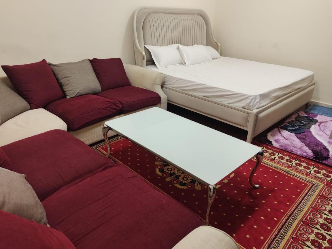 Arnim Suite - 3 Bedrooms Apartment الشارقة المظهر الخارجي الصورة