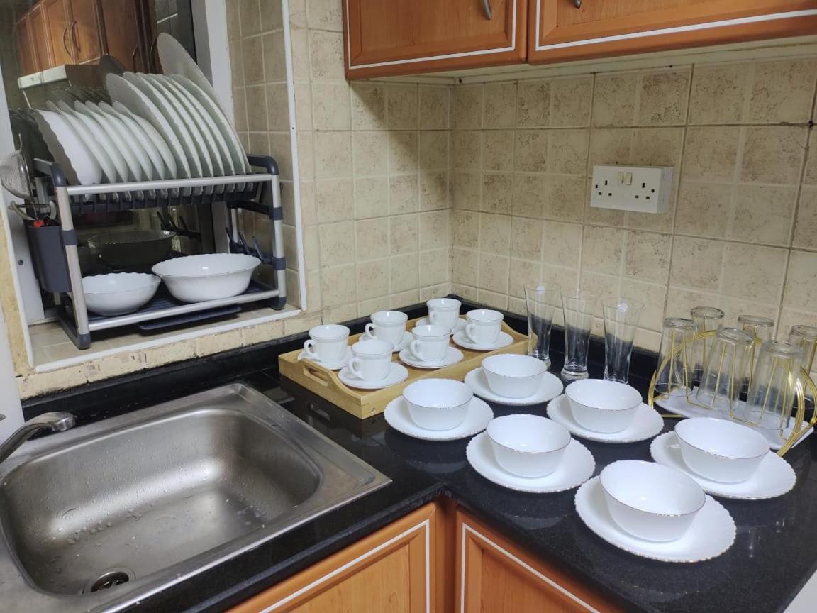 Arnim Suite - 3 Bedrooms Apartment الشارقة المظهر الخارجي الصورة